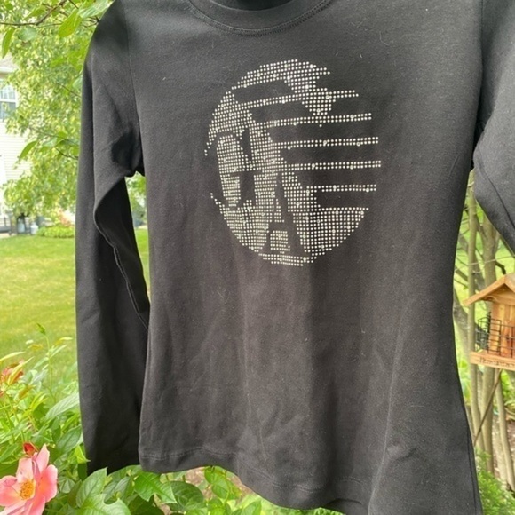 Black Shirt with Embellishments. - Picture 10 of 11